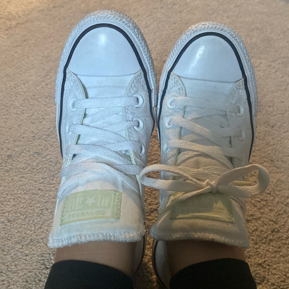 EUC Converse🤍🖤 - Picture 2 of 12